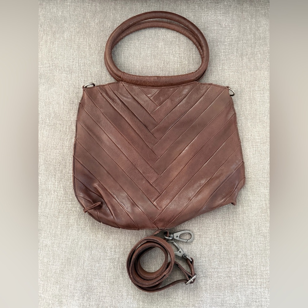 Latico “Dalton” leather crossbody in color “Brown”.